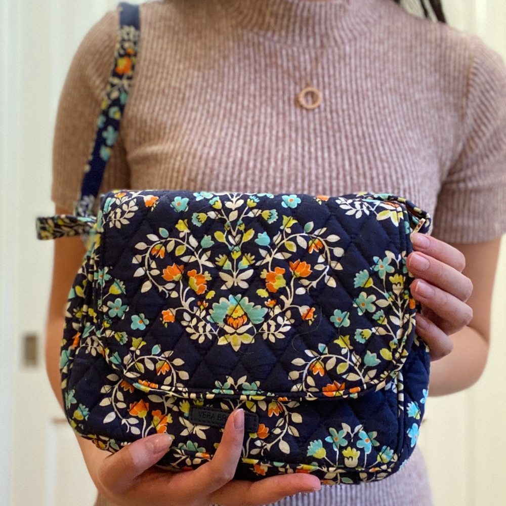 VERA BRADLEY PURSE